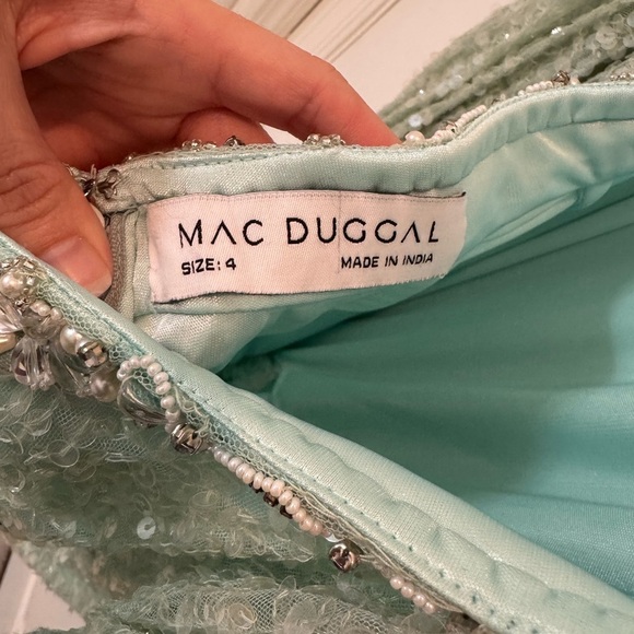 NWT Mac Duggal 5745 Sequined Faux Wrap Cut Out Puff Sleeve Gown Size 4 - Picture 11 of 14